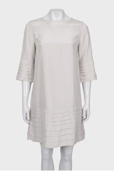 Silk straight dress with ruffles