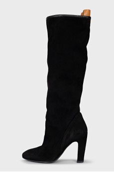 Suede slip-on boots with heels