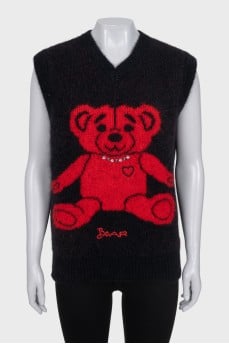 Black vest with a bear print