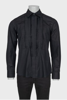 Men's shirt decorated with frills