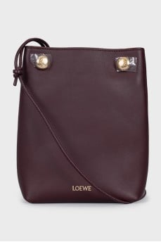 Pebble shoulder bag with tag