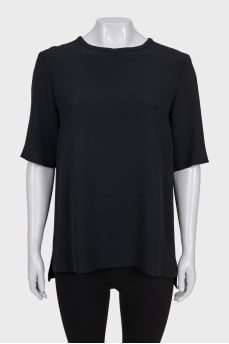 Black loose-fitting blouse