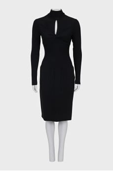 Black wool dress with a knot at the chest