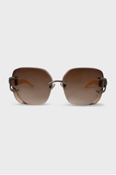 Sunglasses with leather temples