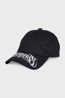Men's cap with embroidered brand logo