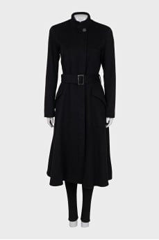Fitted wool and cashmere coat with buttons