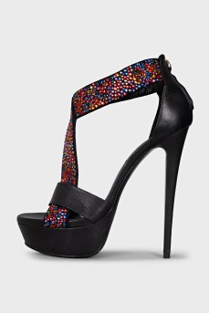 Sandals decorated with colored rhinestones
