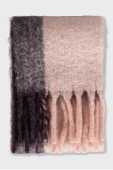 Combined scarf with fringe