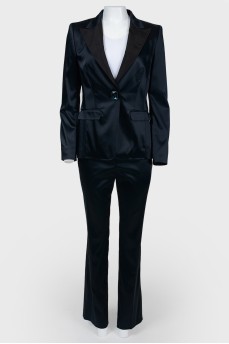 Silk dark blue suit with stone