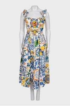 Fitted white sundress with a print