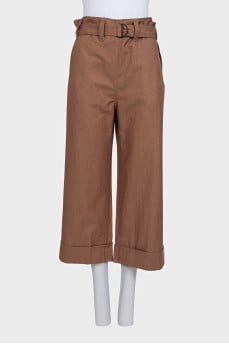 Wide-leg trousers with patch pockets and a belt