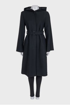 Cashmere coat with tag