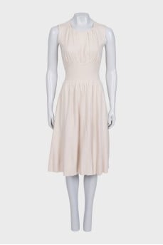 Fitted sleeveless wool dress