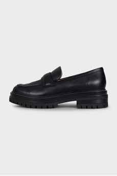 Black leather round toe loafers