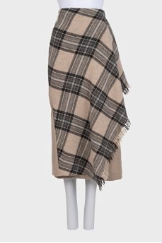 Wool skirt with a checkered element