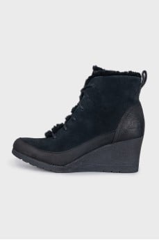 Insulated lace-up ankle boots