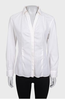 White fitted shirt