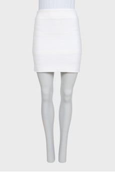 White straight skirt