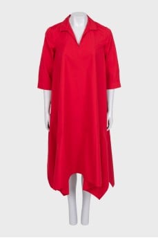 Red loose-fitting dress with short sleeves