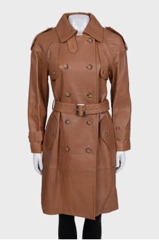 Leather coat with buttons and belt