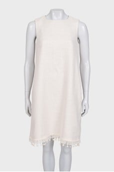 White straight-cut dress with fringe