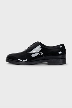 Men's black patent leather shoes