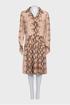 Fitted dress with animal print
