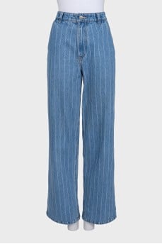 Blue jeans in a line