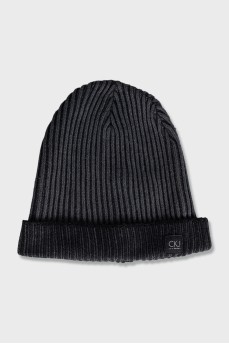 Men's gray ribbed hat