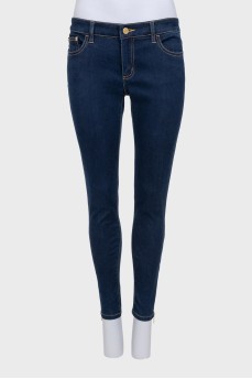 Blue skinny jeans with a zipper