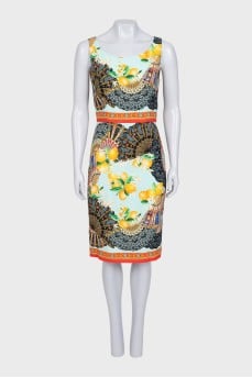 Silk dress with a bright print and a zipper
