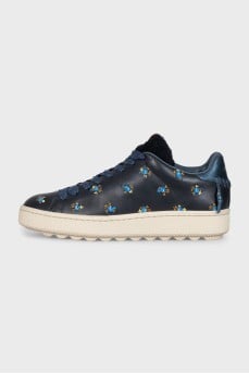 Dark blue sneakers with embroidery