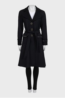 Black fitted button-down coat