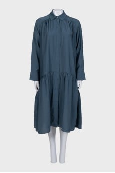 Blue loose-fitting dress with buttons