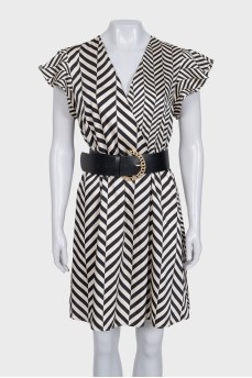 Fitted printed dress with belt
