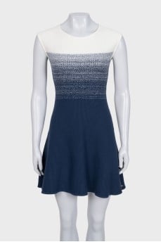 Fitted blue knitted dress
