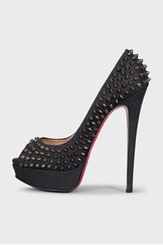 Denim shoes with studs