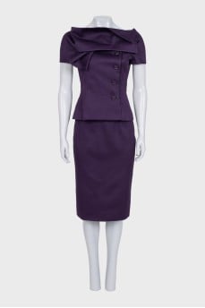 Short jacket and skirt suit