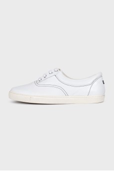 White leather sneakers with contrast stitching