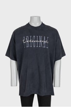 Men's oversized T-shirt with embroidery