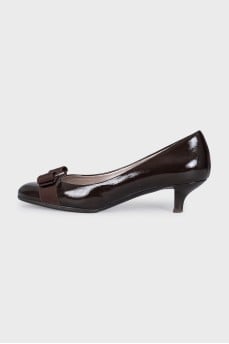 Лаковые туфли из кожи на kitten heel