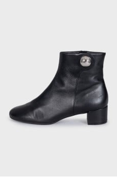 Black leather boots with heels