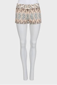 Printed short shorts