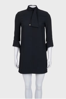 Straight-cut dress with a high collar