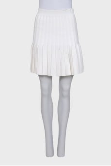 Pleated skirt with elastic band