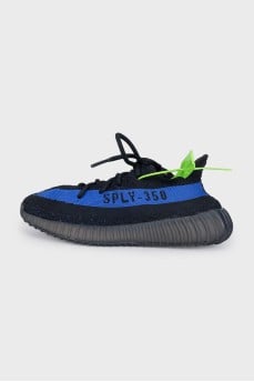 Unisex sneakers with a signature print