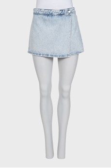 Denim shorts with patches