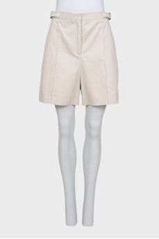 Beige high-waisted shorts