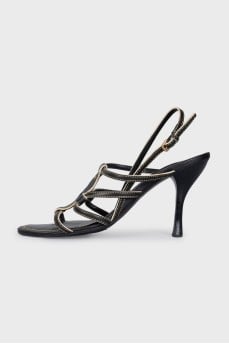 Leather sandals with embossed logo