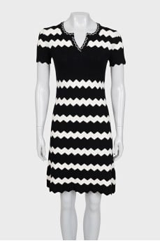 Fitted black and white dress